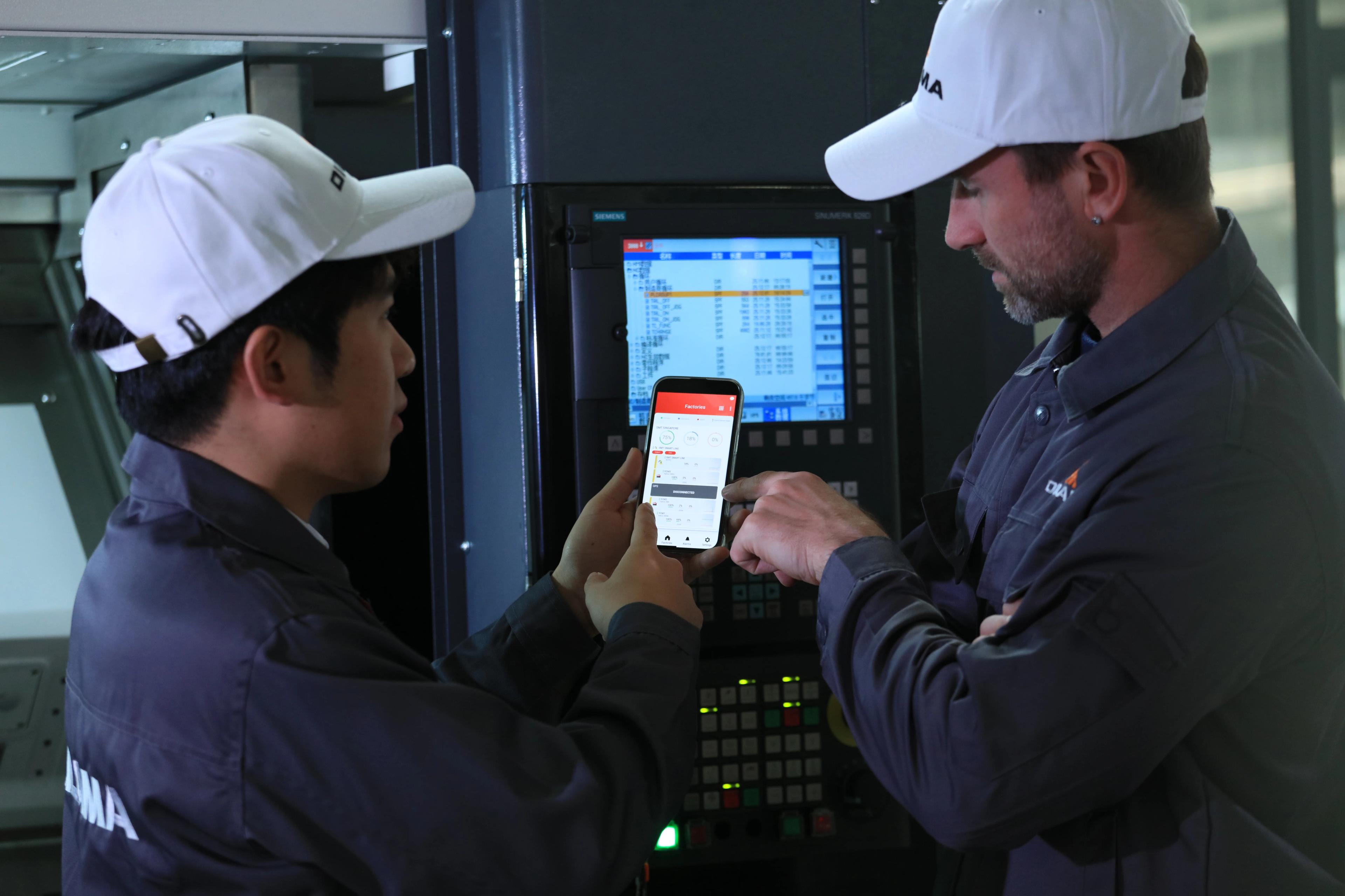 Monitors real-time machine data: